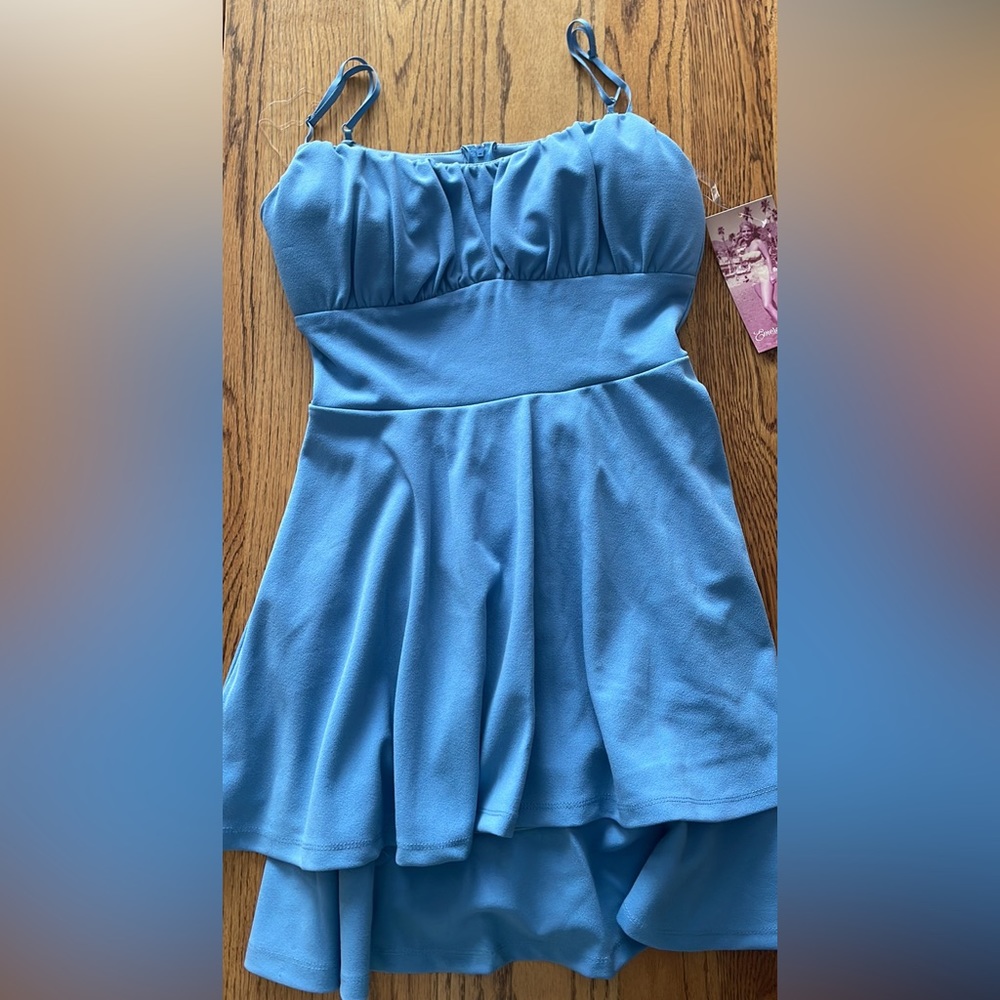 NWT medium Semi-formal Dress